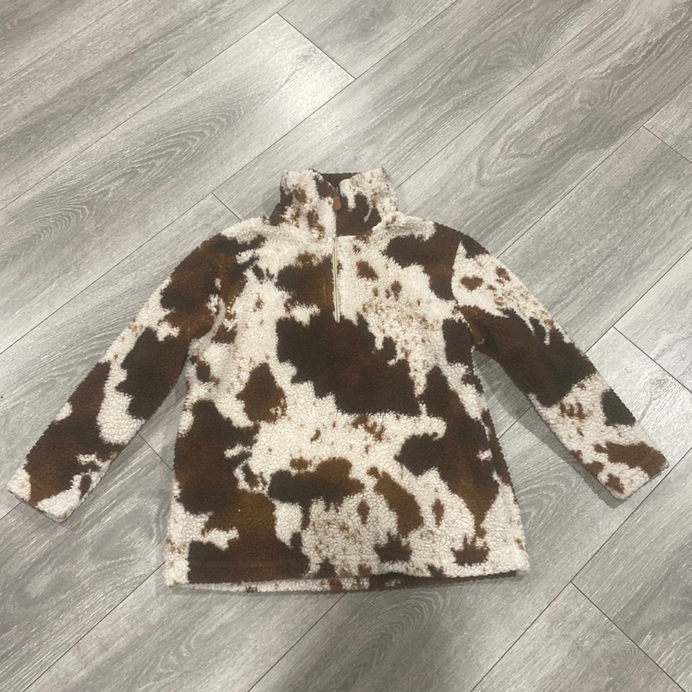 Cute to wear on the winter or fall, rodeos.